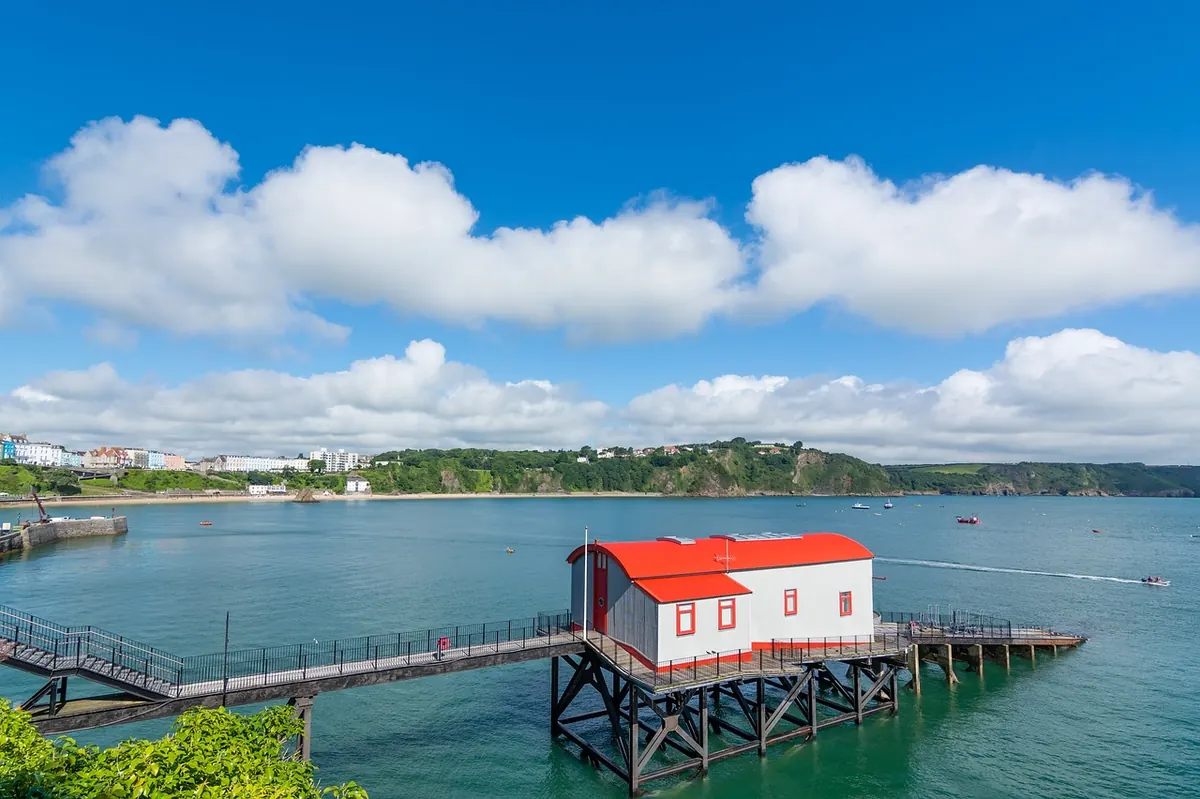 Autumn on the Pembrokeshire Coast: A Quieter Seaside Travel Guide